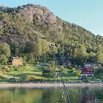 Feriehus 1 Bedroom Front In Valen (Hordaland)