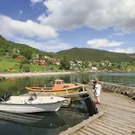 1 Bedroom Front In * Valen (Hordaland)
