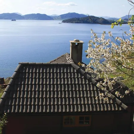 1 Bedroom Front In * Valen (Hordaland)