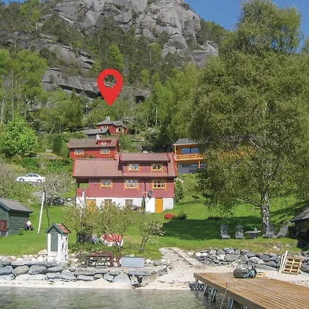 Feriehus 1 Bedroom Front In Valen (Hordaland)